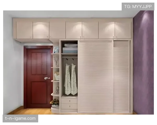 卢玉菲的衣柜咋回事，光一双鞋顶我一个月工资？